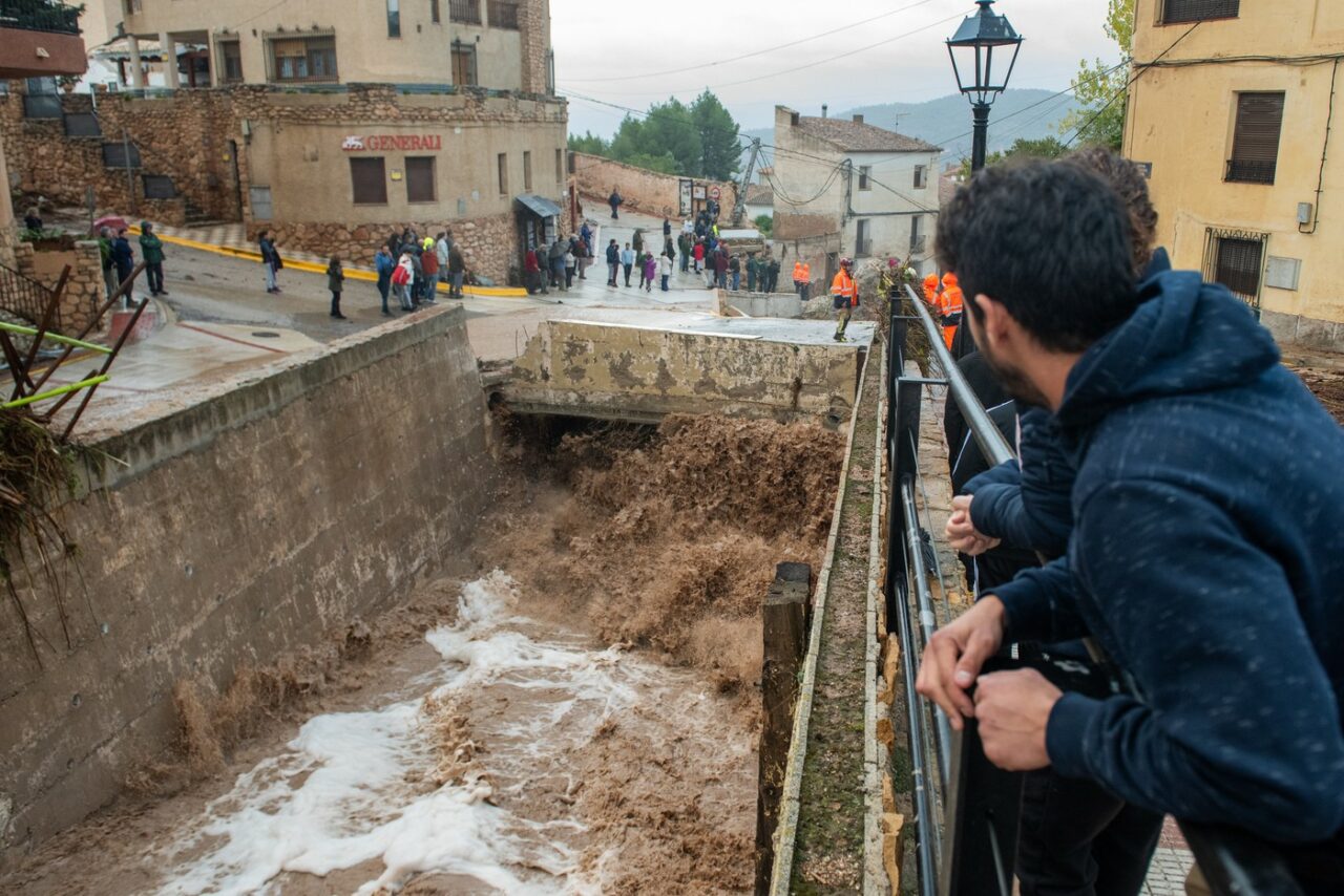 Inundații catastrofale în SPANIA. Cel puțin 51 de persoane au murit