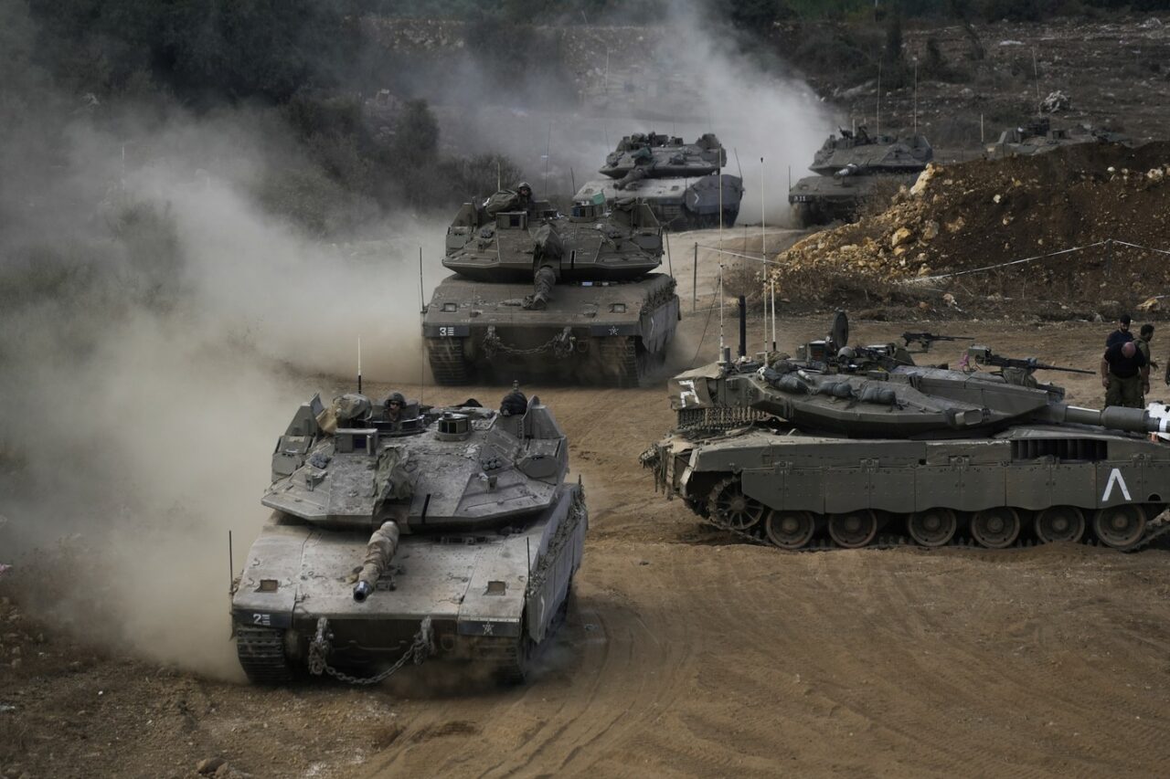 RĂZBOI Israel-Hezbollah, ziua 366. Hezbollah a lansat rachete asupra bazei Glilot, un centru al serviciilor de informații militare israeliene