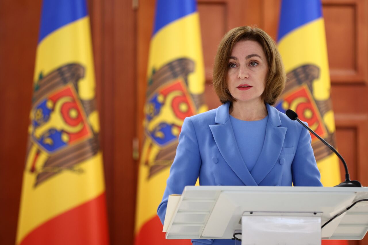 Lupta pentru Președinția Republicii Moldova / Politico: DEZINFORMAREA bazată pe gen, arma secretă a Rusiei