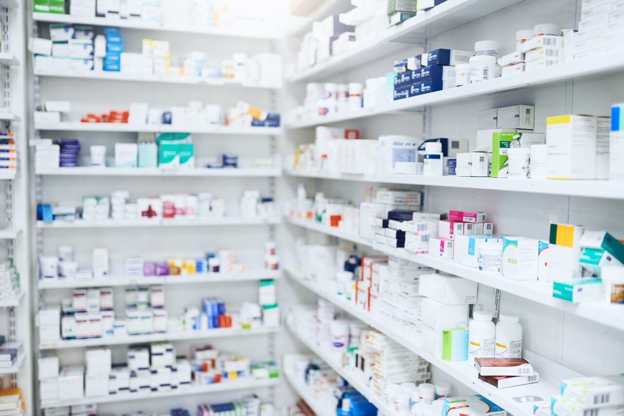 Substanțe extrem de PERICULOASE, descoperite în medicamente contrafăcute în Marea Britanie. Avertismentul autorităților