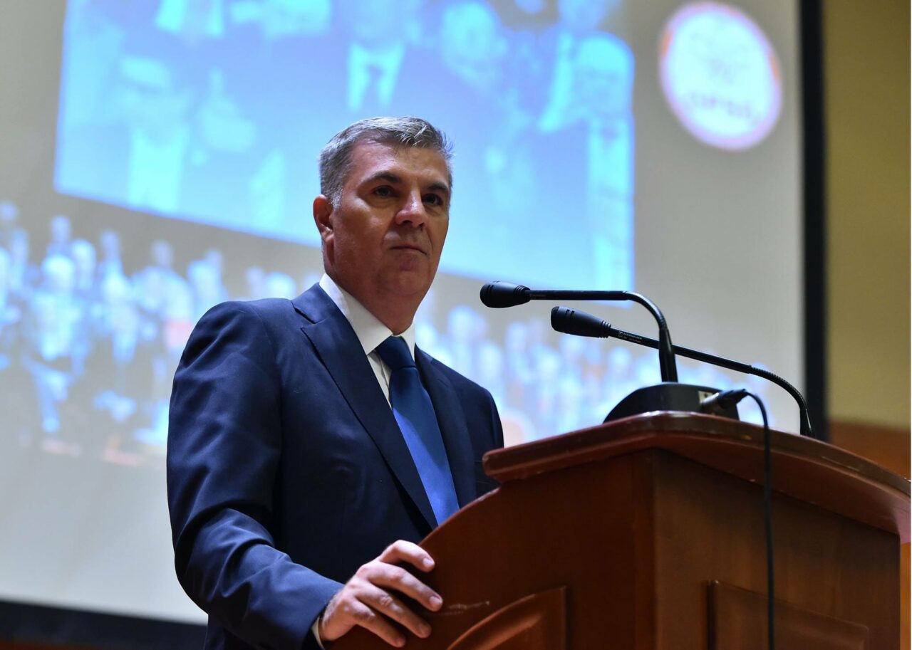 ANCOM anunță că în urma sesizărilor primite de la doi din actorii politici implicați în campania electorală a solicitat clarificări