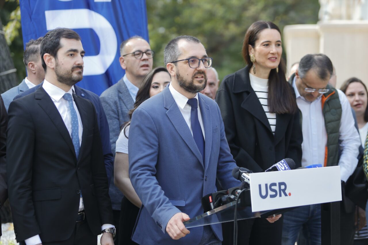 Vlad Voiculescu: „Clotilde Armand nu-și va putea prelua mandatul de parlamentar”/ Cui îi va reveni postul de senator