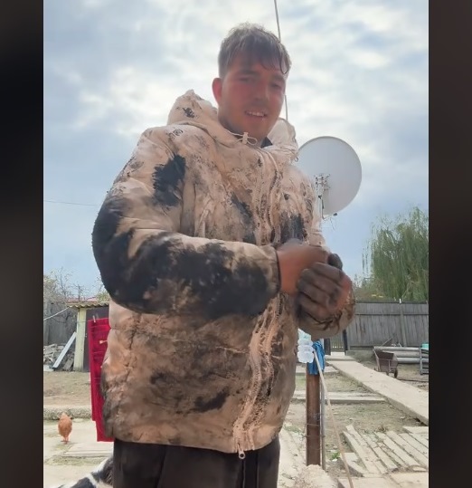 NADIN Gherman, ciobanul ajuns vedetă pe TikTok, lovește cu o nouă postare. „Aici trebuie să fii fals și să supraviețui”