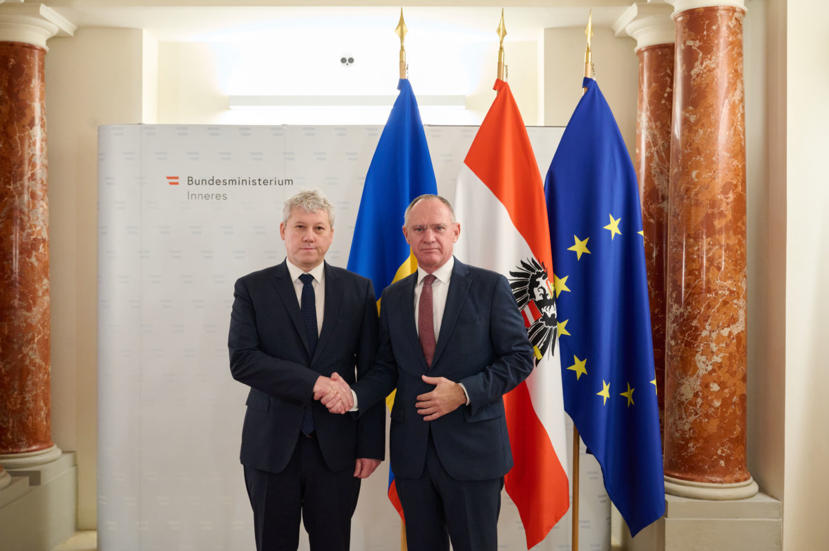 Cătălin Predoiu, discuții cu Gerhard Karner despre SCHENGEN terestru: „Am redus substanțial nivelul migrației ilegale la frontierele naționale”
