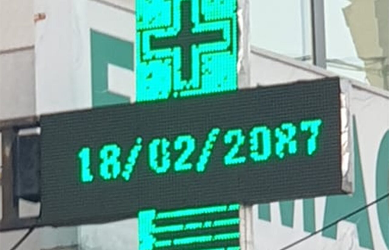 „Mașina timpului” s-a inventat și există în Iași! Imagine „realizată” pe data de 18 februarie 2087