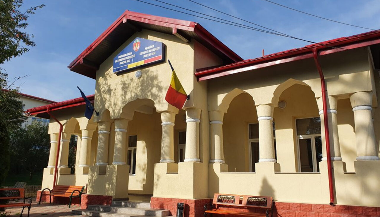 Localitatea din România în care toți angajații primăriei sunt rude. Culmea, toți sunt în concediu!