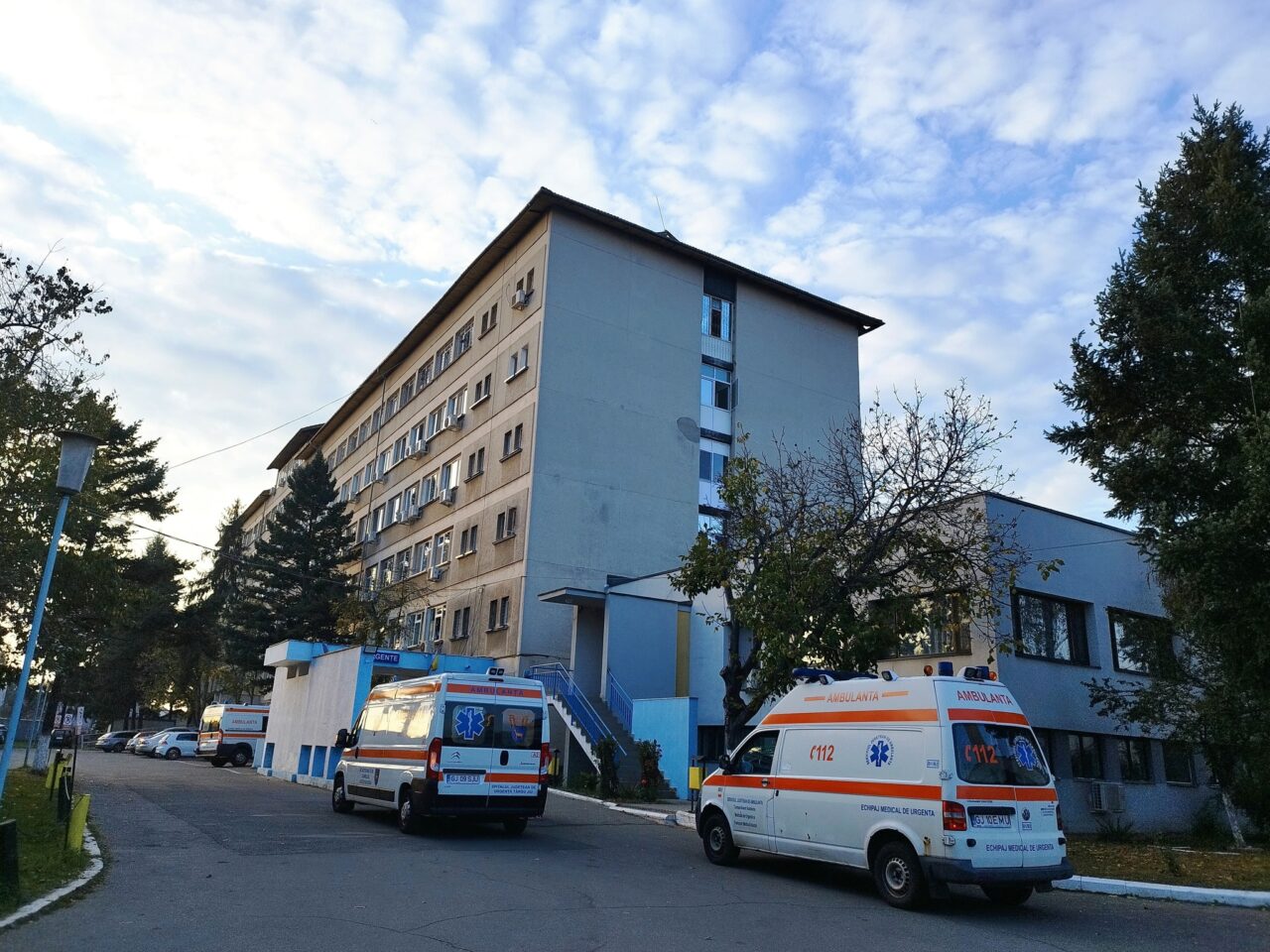 Strigătul de REVOLTĂ al ambulanțierului, ce i-a fost alături băiatului de 16 ani, răpus de peritonită: „Am fost martor la chinurile acestui copil”