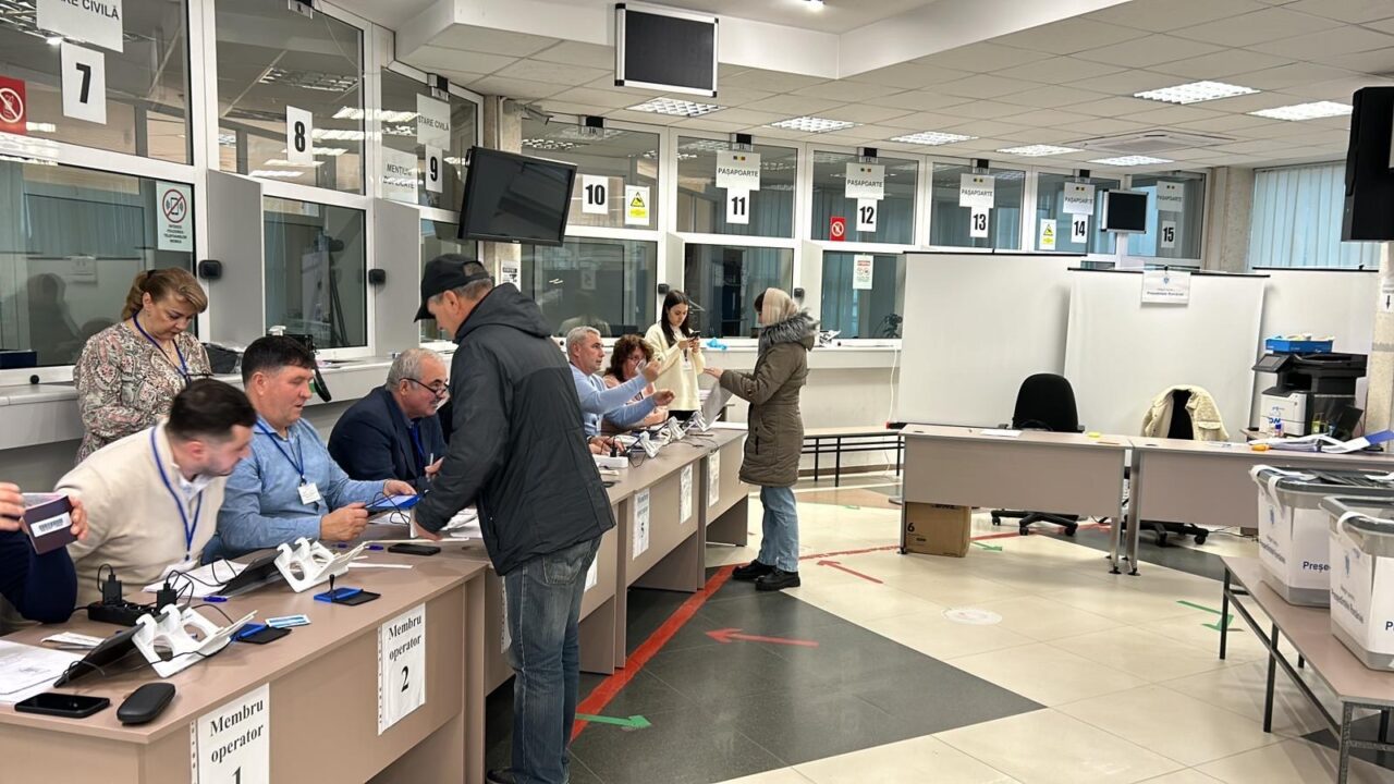 LIVE TEXT | Vot în străinătate la PARLAMENTARE. Peste 170.000 de români au votat până duminică, la ora 07:00