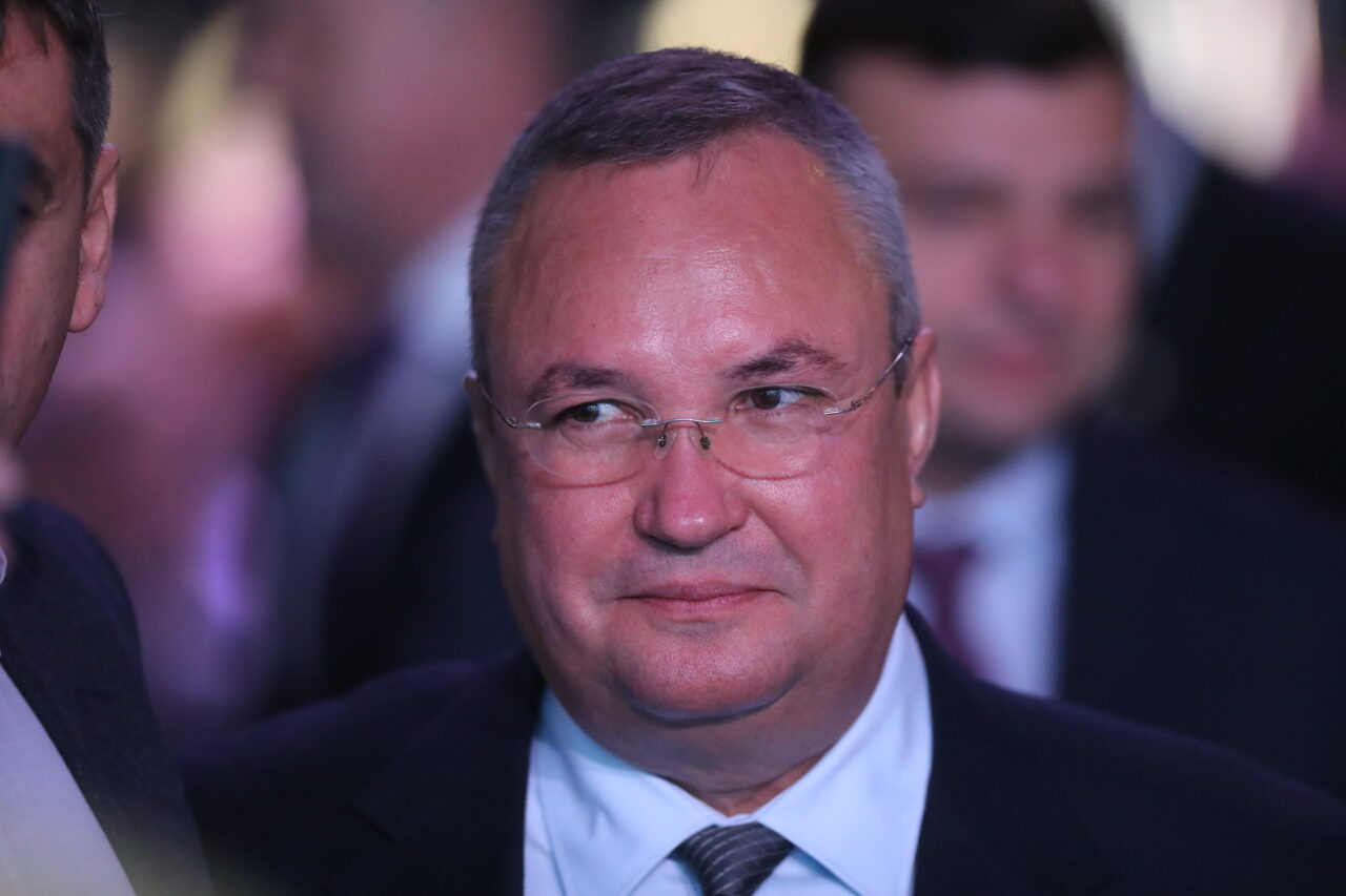Nicolae Ciucă critică decizia BEC de a elimina materialele online de promovare electorală ale lui Călin Georgescu: „PSD îl ajută din nou pe Simion”