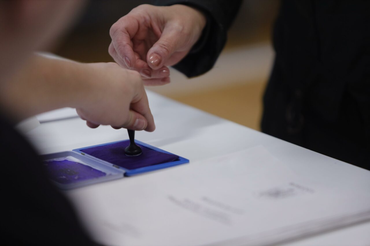 S-a încheiat campania electorală pentru alegerile PARLAMENTARE. Ce interdicții intră în vigoare