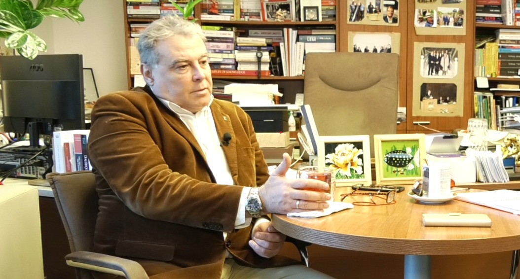 Schimbare de proporții istorice la PREZIDENȚIALE 2024? Adrian Cioroianu: ”PNL a lăsat culoarul liber al discursului NAȚIONALIST, Simion a profitat”