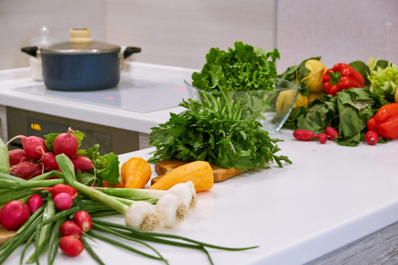Planta bogată în antioxidanți și care are proprietăți antibacteriene. Este utilizată des în bucătărie