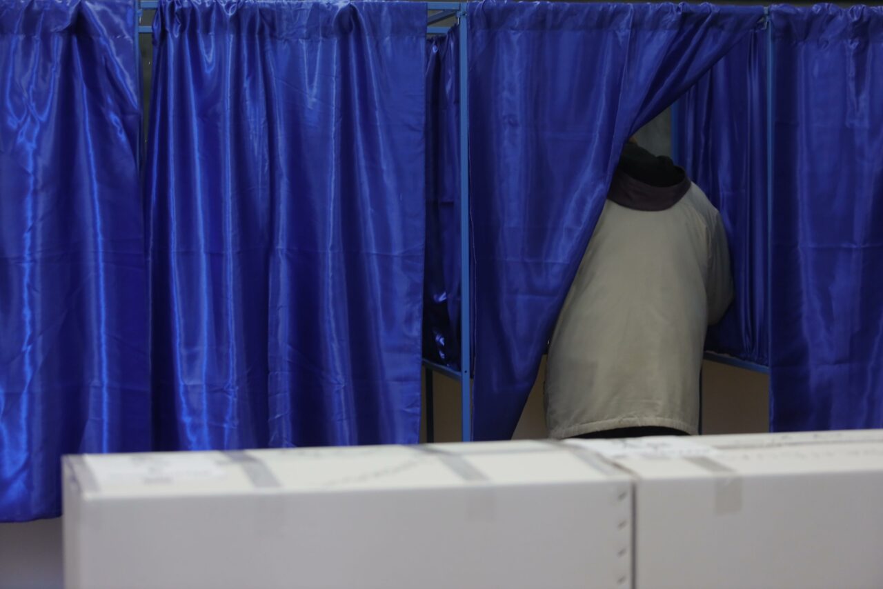REFERENDUMUL pentru Capitală este valabil. De câte voturi este nevoie pentru a fi validat / Datele exit poll-ul CURS