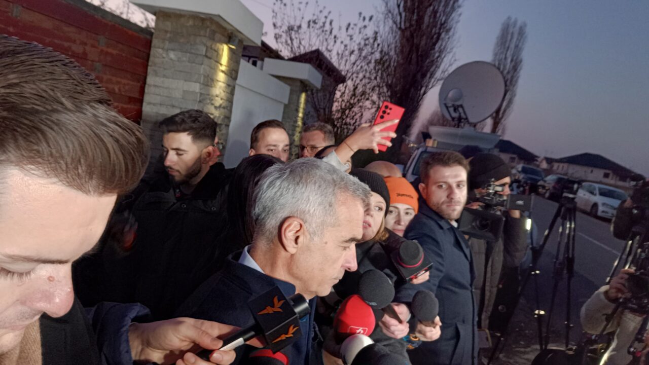 Călin Georgescu: Se cere poporului român, prin doamna Lasconi, să intre RĂZBOIUL din Ucraina