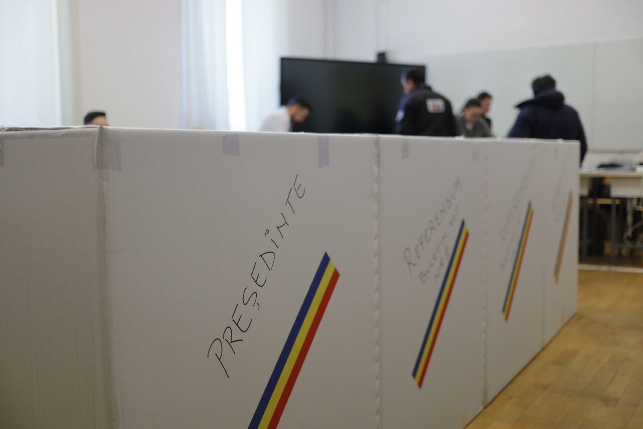 Rezultate Alegeri Prezidențiale 2024. Cine va intra în turul 2, conform EXIT POLL-urilor de la ora 21:00