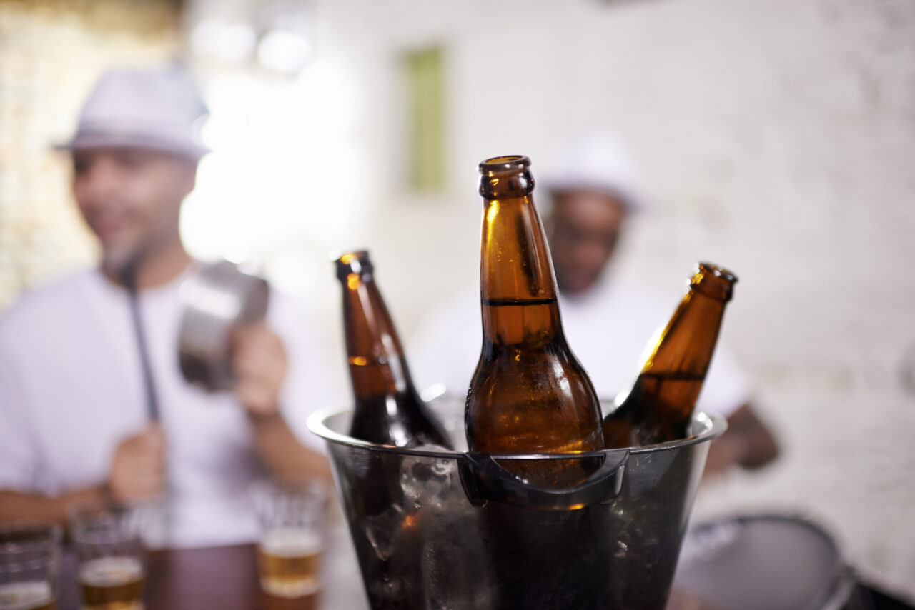 Ce alcoolemie ai după o BERE și ce pățești dacă te urci la volan după ce o bei