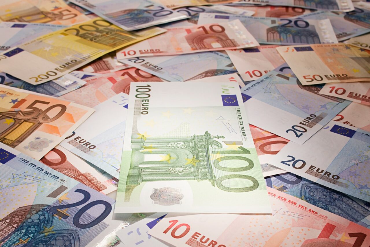 Dosarul „cărăușului”, prins cu 550.000 €, suspectat de LEGĂTURI cu Ilan Șor. Prima instanță l-a găsit „curat”. Ce va decide Curtea de Apel Chișinău