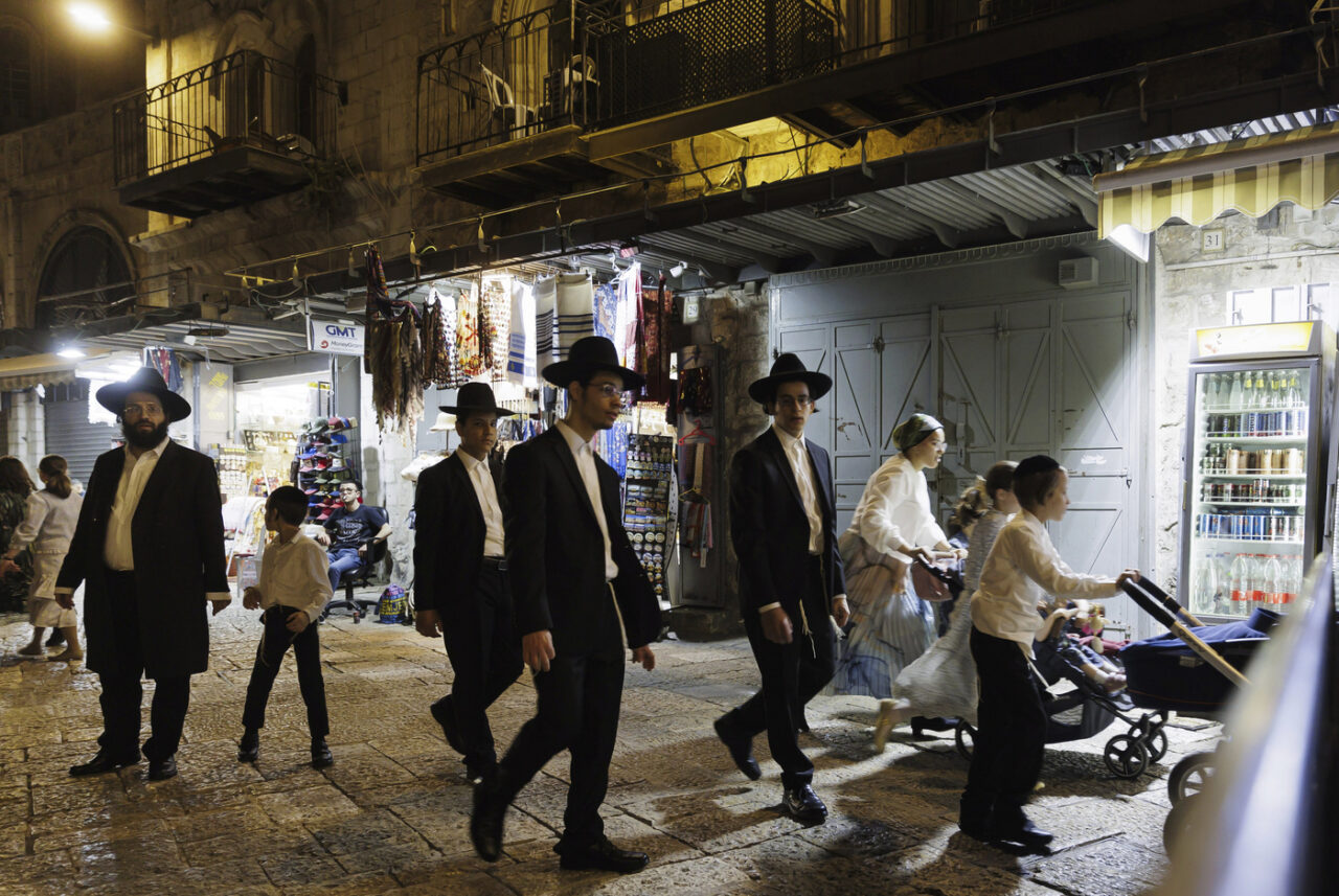 Scutul Tora nu mai este sigur. Evreii ultra-ortodocși, CHEMAȚI la OASTE în Israel