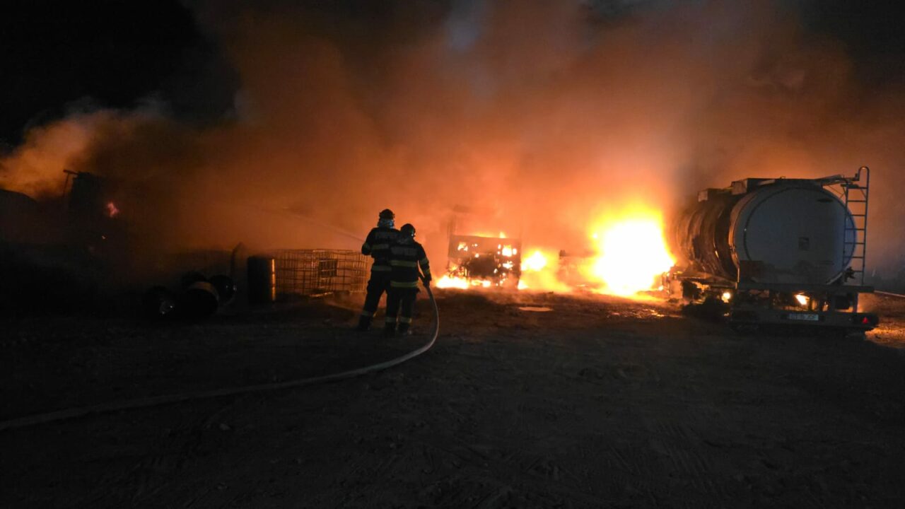 Pagube de MILIOANE de dolari, după ce un copil a incendiat un supermarket din Bratislava