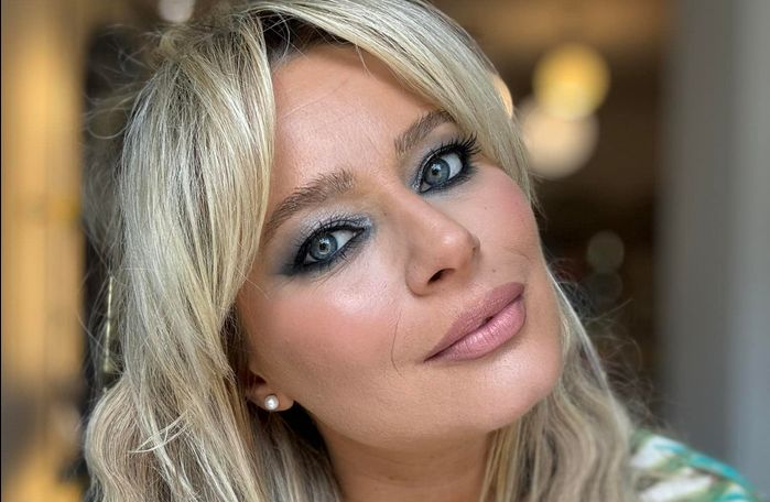 Laura Cosoi, despre viața de mămică cu PATRU COPII. ”Încă nu ştiu foarte clar”