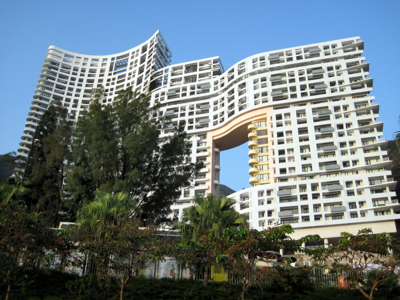 Blocuri cu găuri în arhitectura chineză și Feng Shui | sursa foto: Gandul Blocuri cu găuri în arhitectura chineză și Feng Shui | sursa foto: Gandul