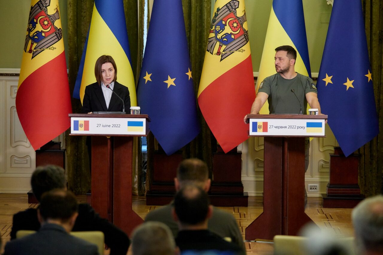 Zelenski o felicită pe Maia Sandu pentru VICTORIA în scrutinul prezidențial /„Am reafirmat angajamentul de a colabora pentru aderarea la UE”