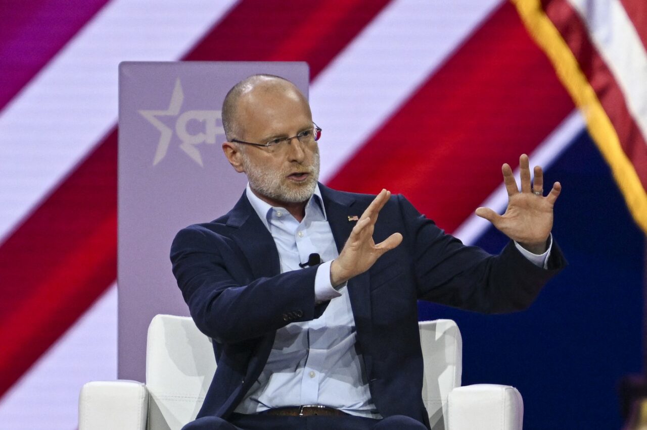 Un critic al BIG TECH, ales de Donald Trump să conducă Comisia Federală de Comunicații