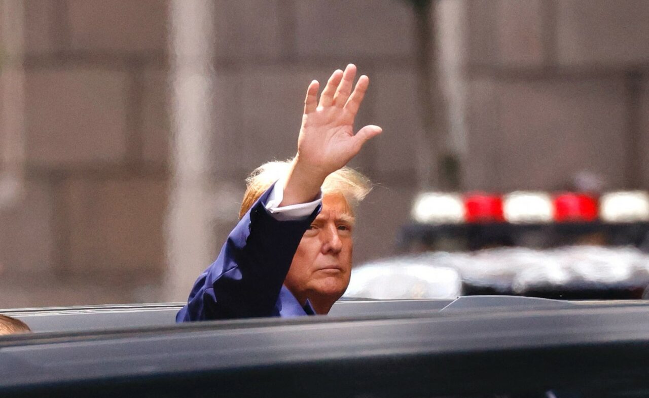 Cum vor influența dosarele penale viitorul mandat al lui Donald TRUMP? CNN: Președinții în exercițiu nu pot invoca imunitatea prezidențială