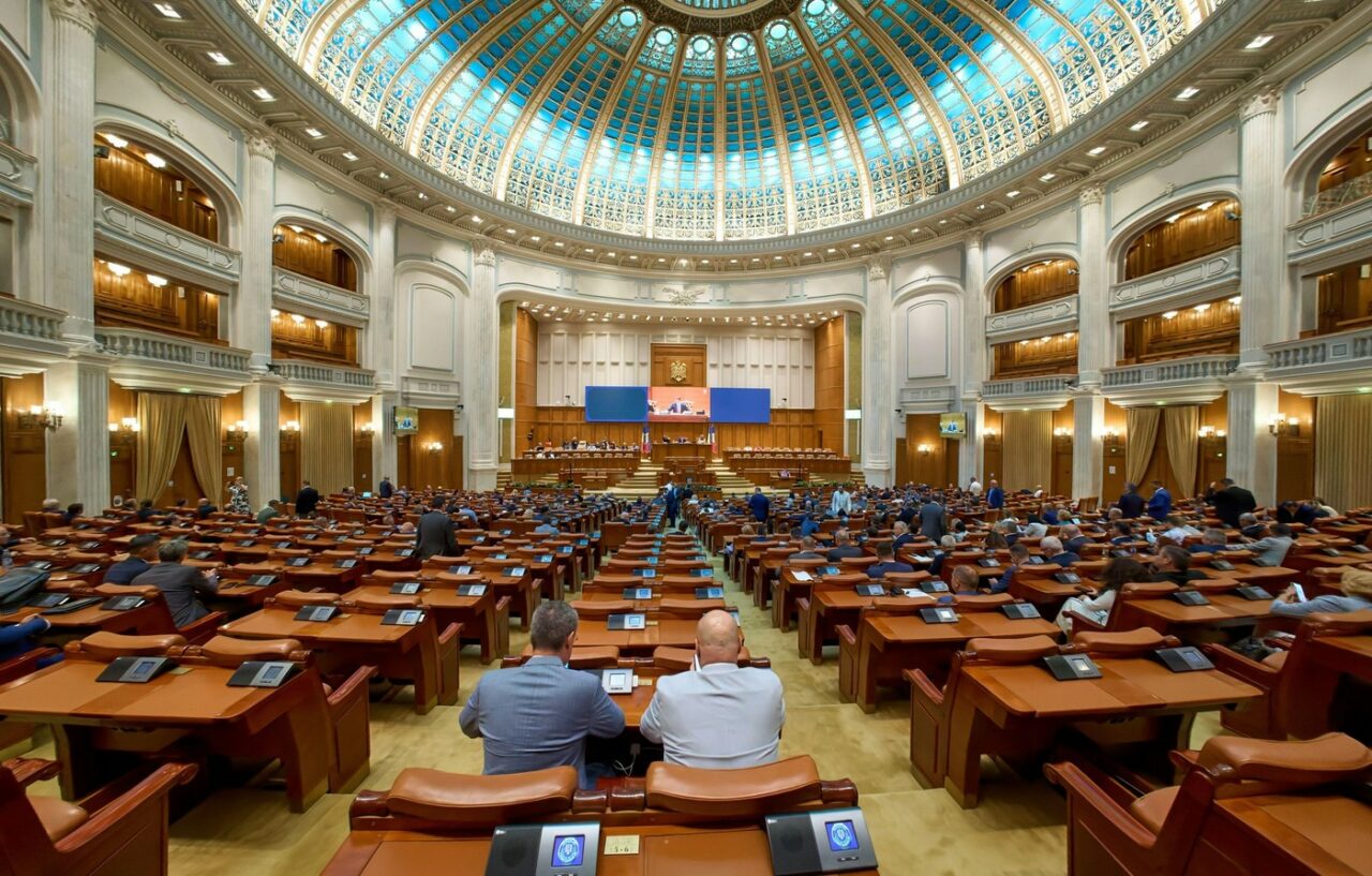 Plenul comun al Parlamentului a APROBAT înființarea a două comisii de anchetă privind cheltuielile Administrației Prezidențiale și cazul Nordis