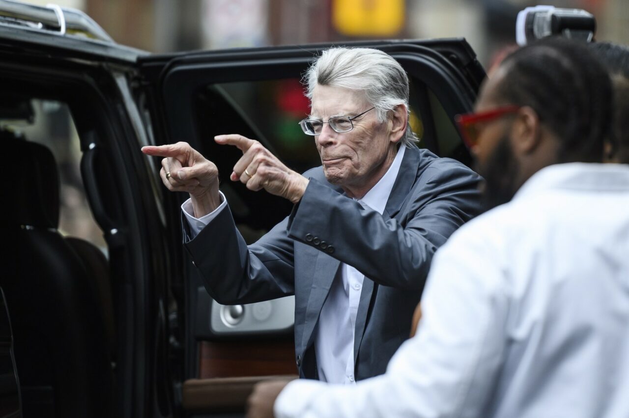 Stephen King nu va mai scrie pe X: „Atmosfera a devenit prea toxică” / Pe ce platformă vor putea fi citite mesajele celebrului scriitor