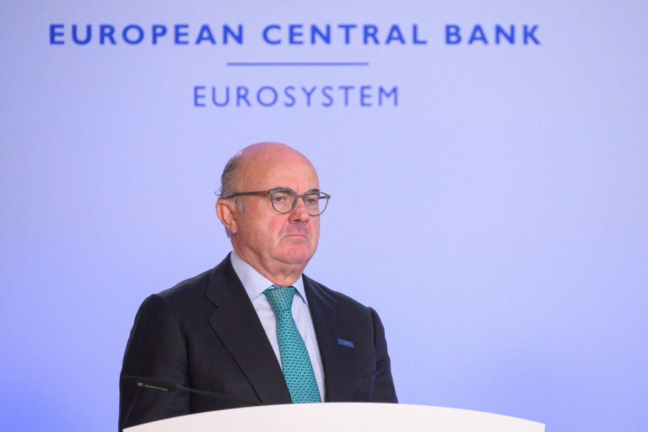 BCE: Activitățile economice în UE și SUA sunt afectate de problemele FISCALE /Tensiunile geopolitice generează riscuri suplimentare