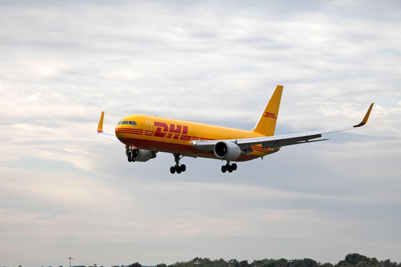 Tragedie în Vilnius: Un avion cargo DHL s-a prăbușit într-o zonă rezidențială
