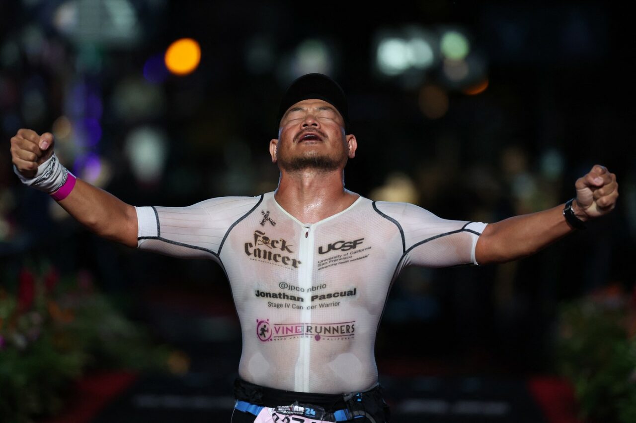 S-a AMBIȚIONAT și a făcut o cursă Ironman în 16 ore, după diagnosticul de cancer de gradul 4 : „Alerg pentru cei ce au pierdut războiul cu cancerul”