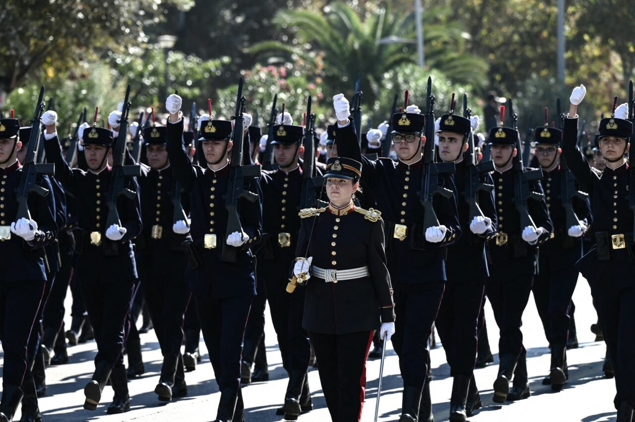 Serviciul MILITAR voluntar pentru femei, introdus în Grecia începând din 2025