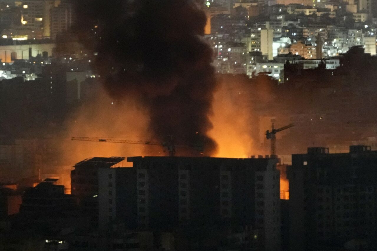 RĂZBOI Israel – Hamas&Hezbollah, ziua 392. IDF, atac aerian DEVASTATOR asupra Beirut-ului, după ce Hezbollah a ucis șapte civili în Israel