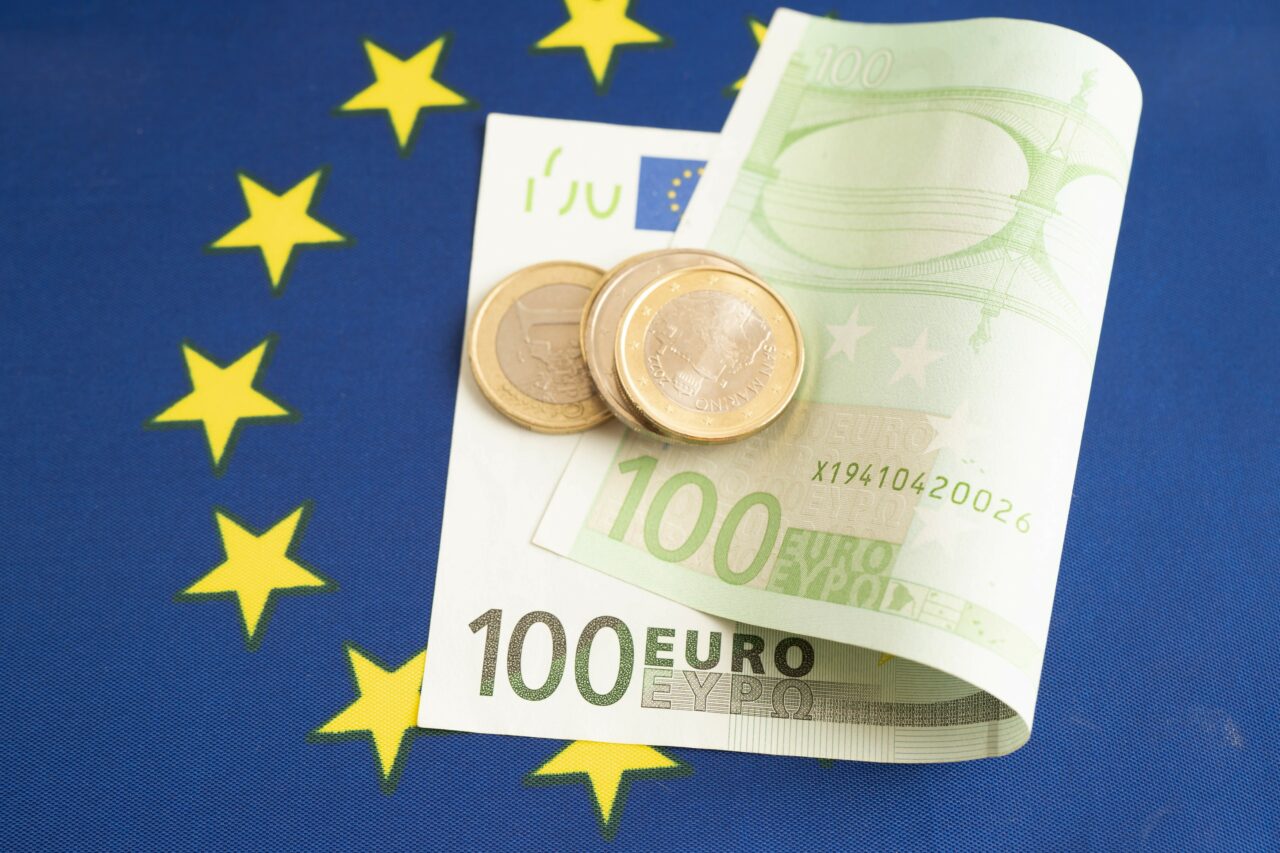 Parlamentul European adoptă noul BUGET al UE pe 2025. Pe ce se duc banii agreați la Strasbourg