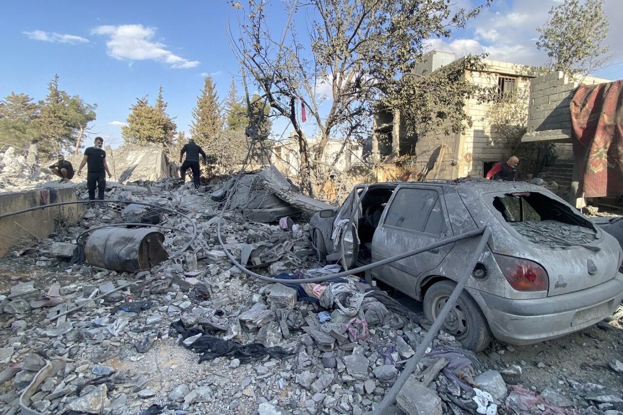 Armata israeliană continuă bombardamentele în LIBAN/ Zeci de persoane au fost ucise
