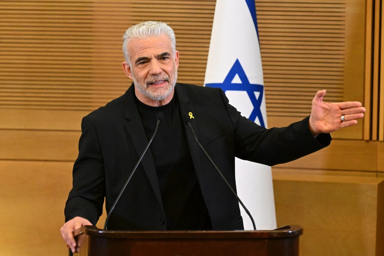 Liderul opoziției din Israel îi acuză pe apropiații lui NETANYAHU că au primit fonduri de la susținători ai grupului Hamas