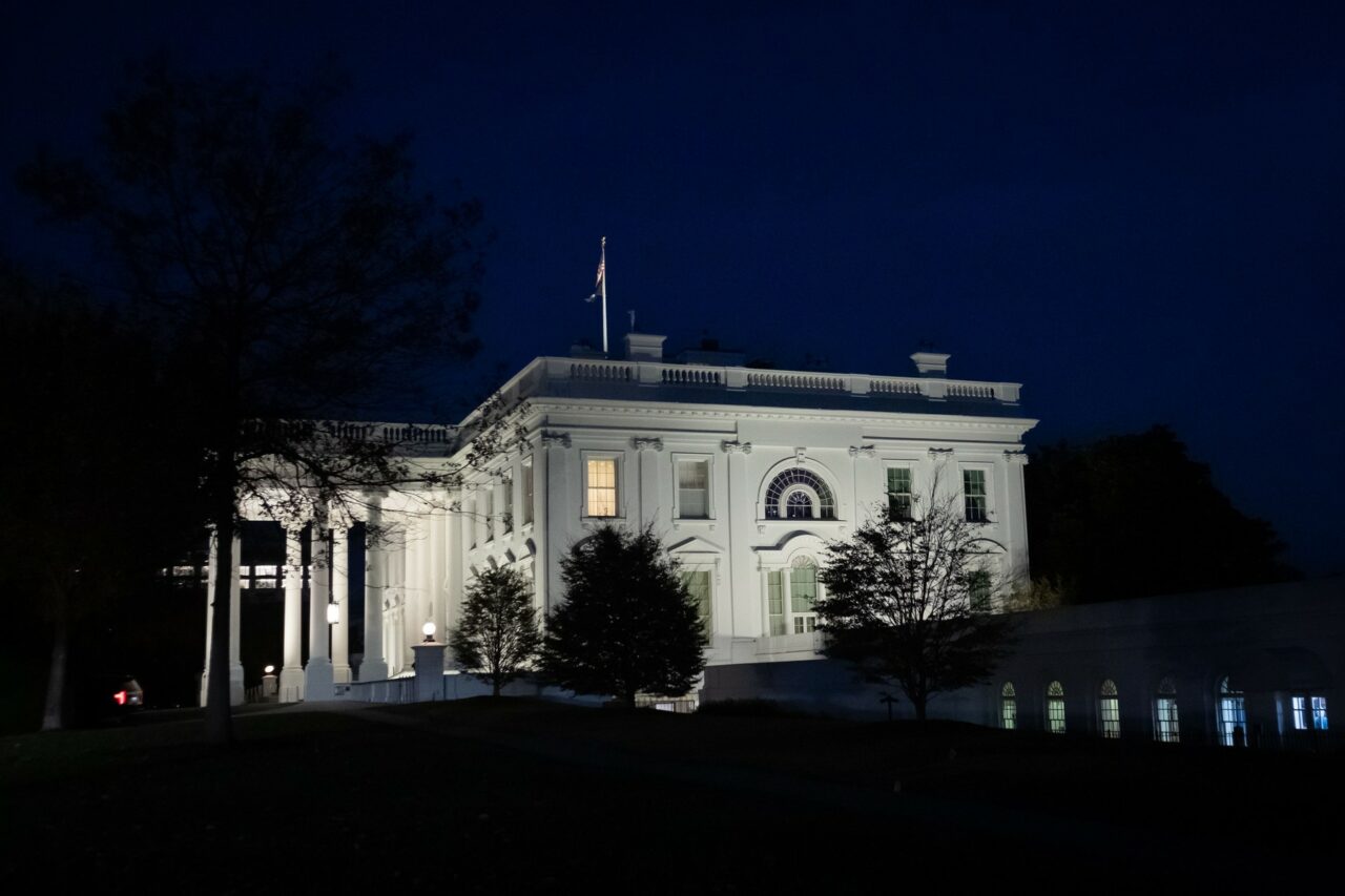 Casa Albă intenționează să URGENTEZE acordarea unei asistențe de securitate de miliarde de dolari Ucrainei înainte de finalul mandatului lui Joe Biden