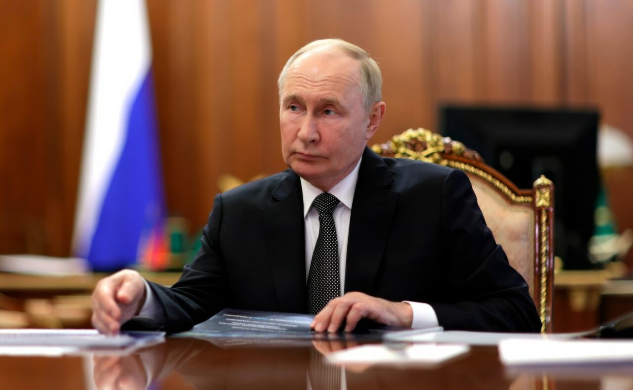 PUTIN i-a spus lui Scholz că este dispus negocierilor cu Ucraina, dar pe baza realităților teritoriale/ Kremlin: ”Dialogul este un lucru pozitiv”