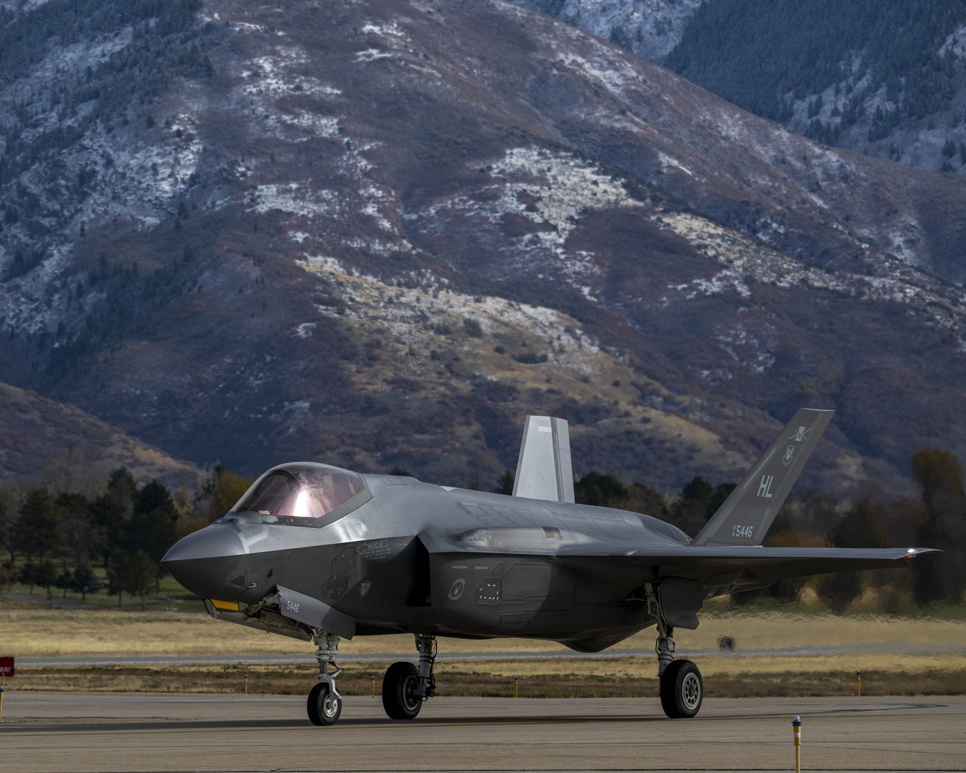 România își întărește apărarea cu avioane F-35