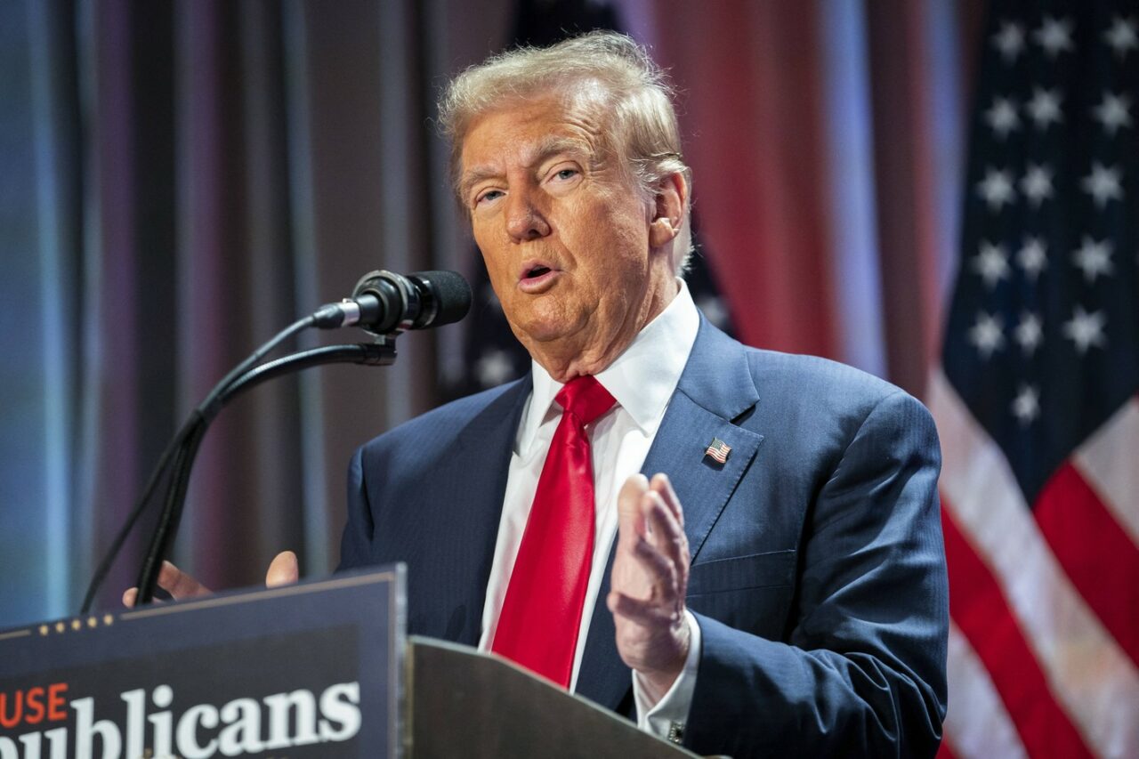 REUTERS: Echipa lui Donald Trump pregătește o listă a persoanelor care vor fi concediate de la Pentagon