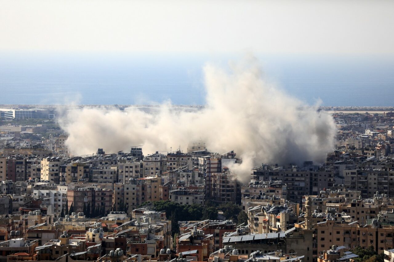 Israelul a bombardat masiv poziții HEZBOLLAH din Beirut /Șase militari israelieni au fost uciși în Liban