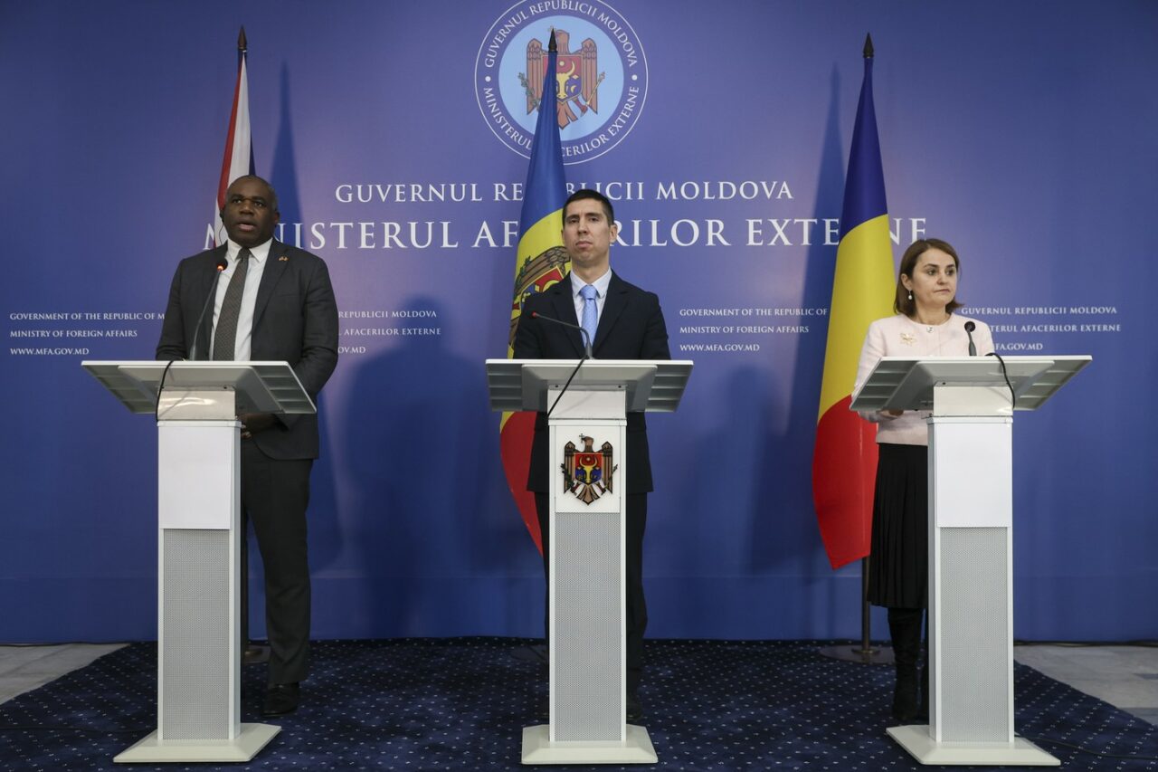 Marea Britanie a semnat un acord de APĂRARE cu Republica Moldova, în contextul riscurilor generate de Rusia