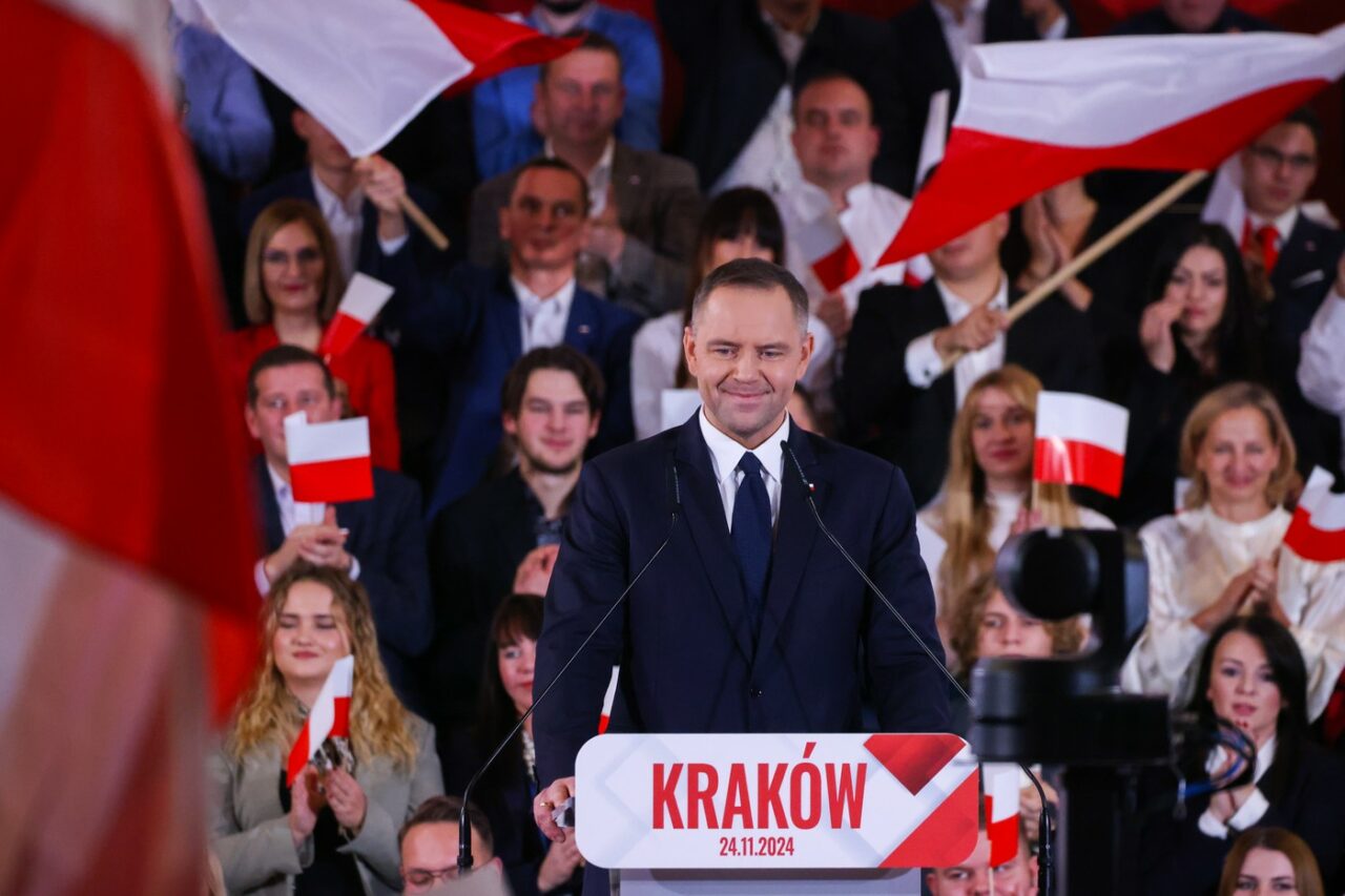 Alegeri istorice în Polonia: Naționalistul Karol Nawrocki CÂȘTIGĂ la limită în fața pro-europeanului Rafal Trzaskowski!