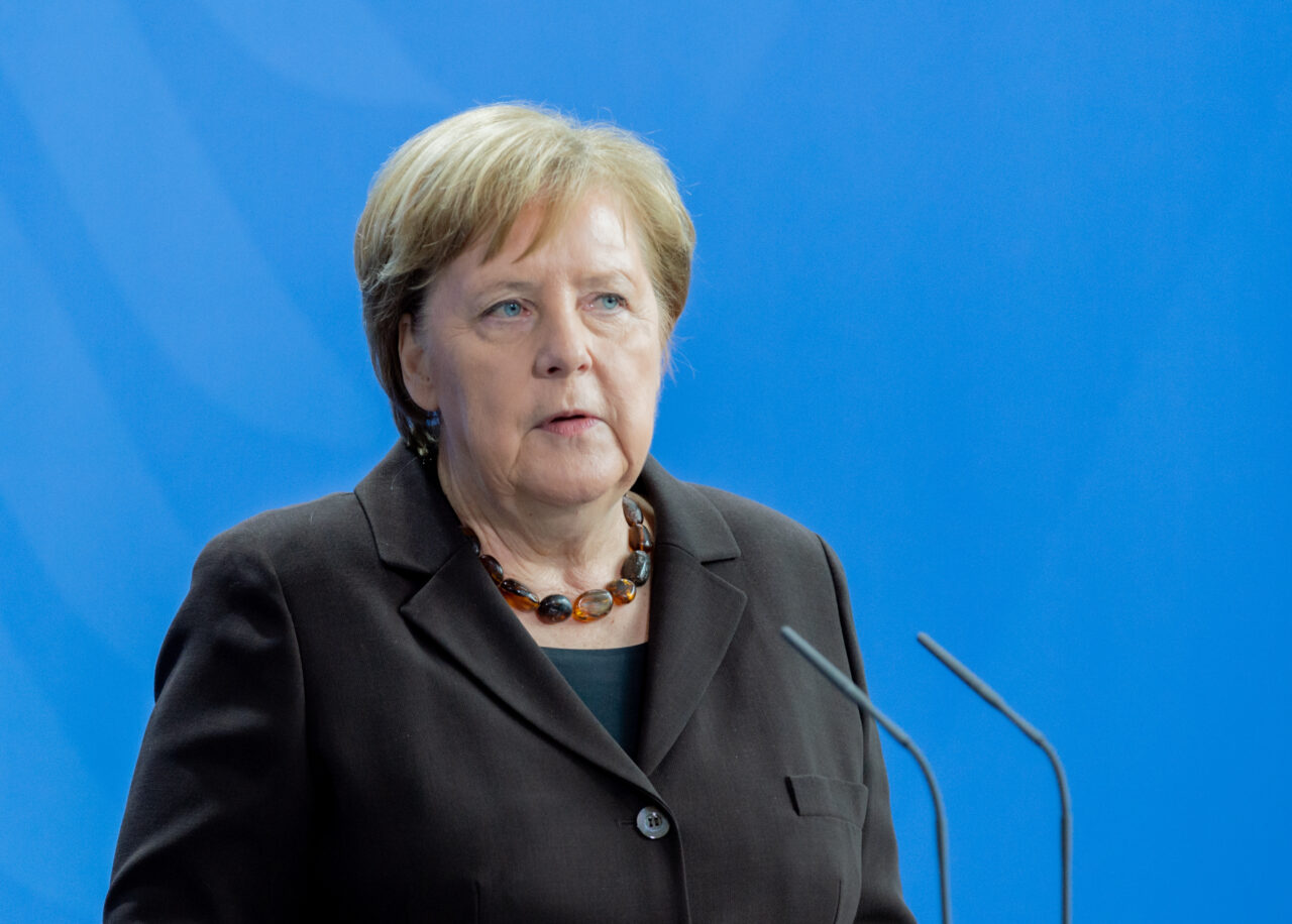 Angela Merkel RESPINGE criticile referitoare la atitudinea sa față de Rusia în trecut