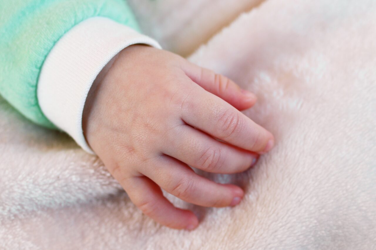 Tragedie în Italia. Fetiță de 10 luni, UCISĂ de propria mama. ”Depresia asta mă distruge”