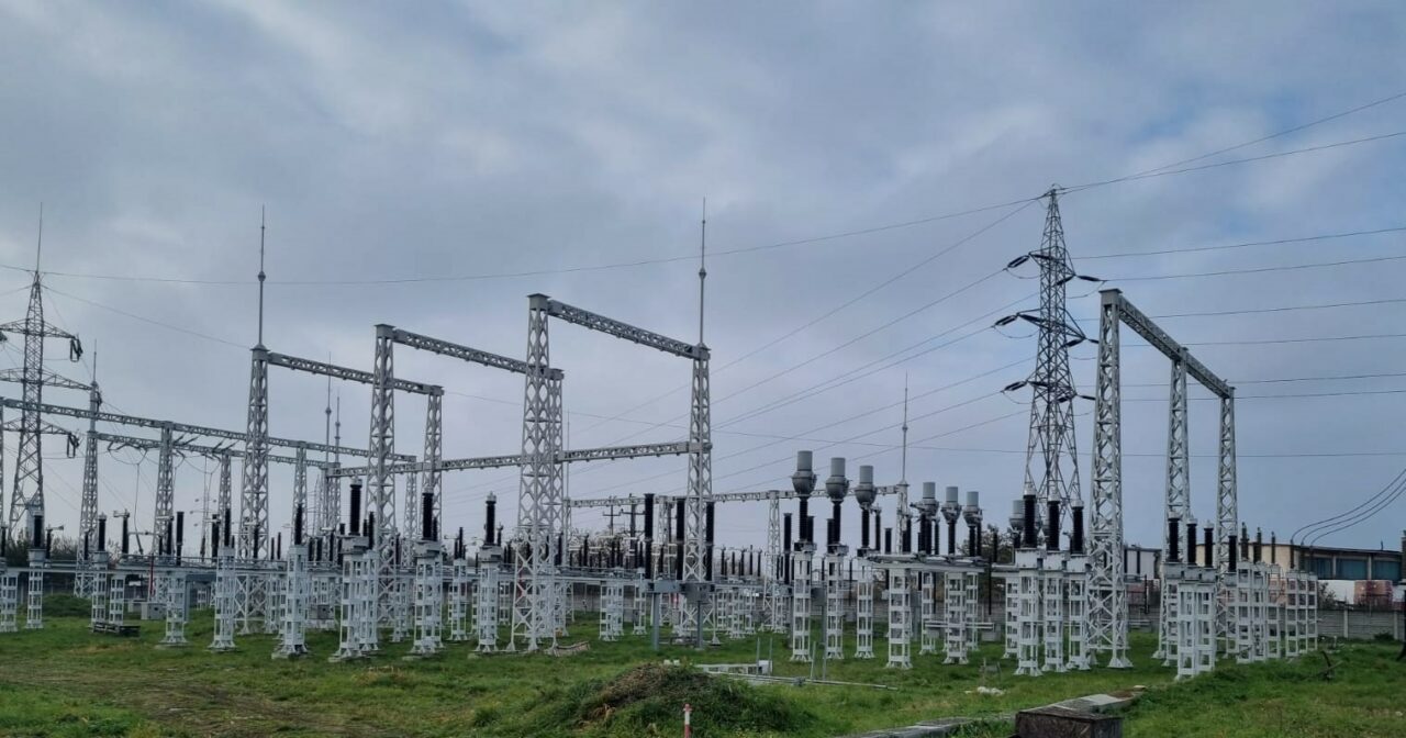Transelectrica dă startul uneia dintre cele mai mari INVESTIȚII, de 50 mil. €, pentru închiderea inelului de 400 kV al României. Durata lucrărilor