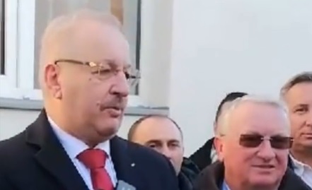 Vasile Dîncu: „Am votat pentru un preşedinte care să îşi asume politic, ideologic şi din toate punctele de vedere o PREȘEDINȚIE cu un partid în spate”