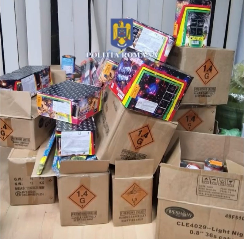 Operațiunea „PIROTEHNIC 2024”. Aproape două tone de artificii, descoperite în depozitul unei firme de curierat din Ilfov